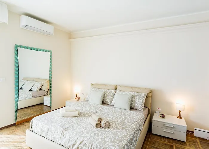 Tre Ponti Panoramic Seaview Apartment